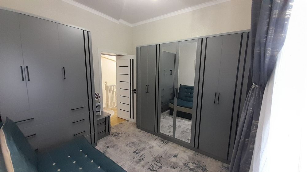 Срочно  2  этажли евро коттеж сотилади!