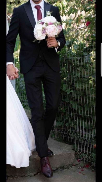 Vând costum de mire luat de la Marecom!