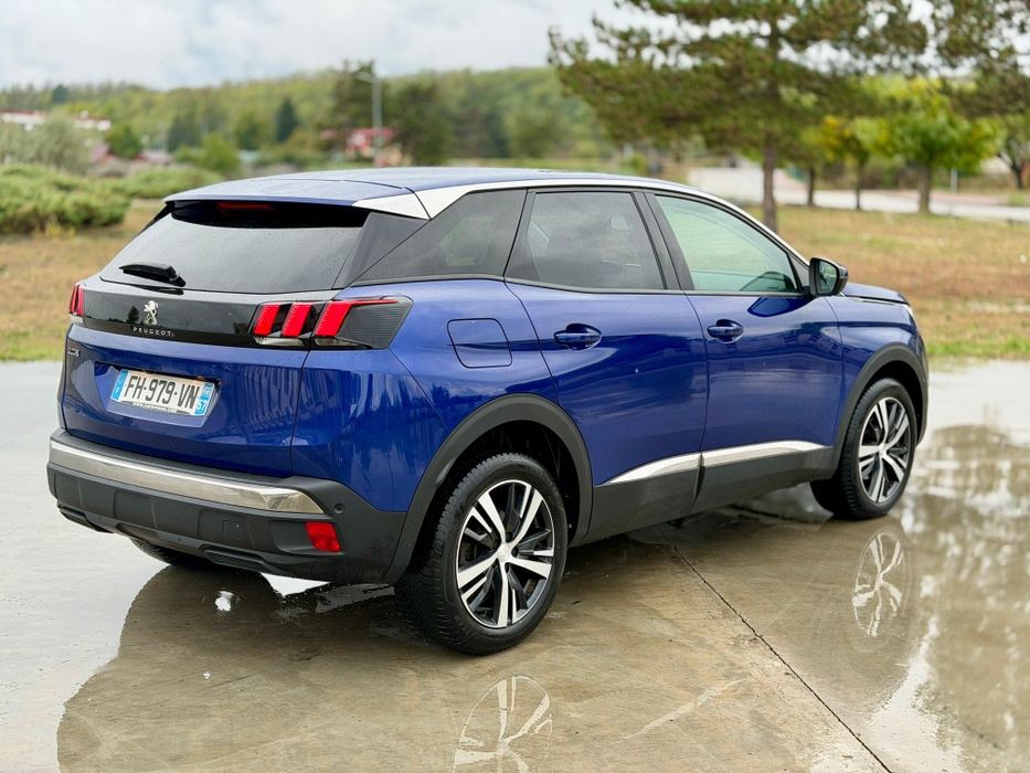 Peugeot 3008 PureTech 130 CP, Allure, Manual