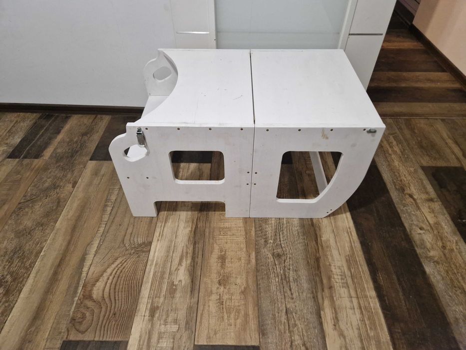 Помощна Монтесори кула