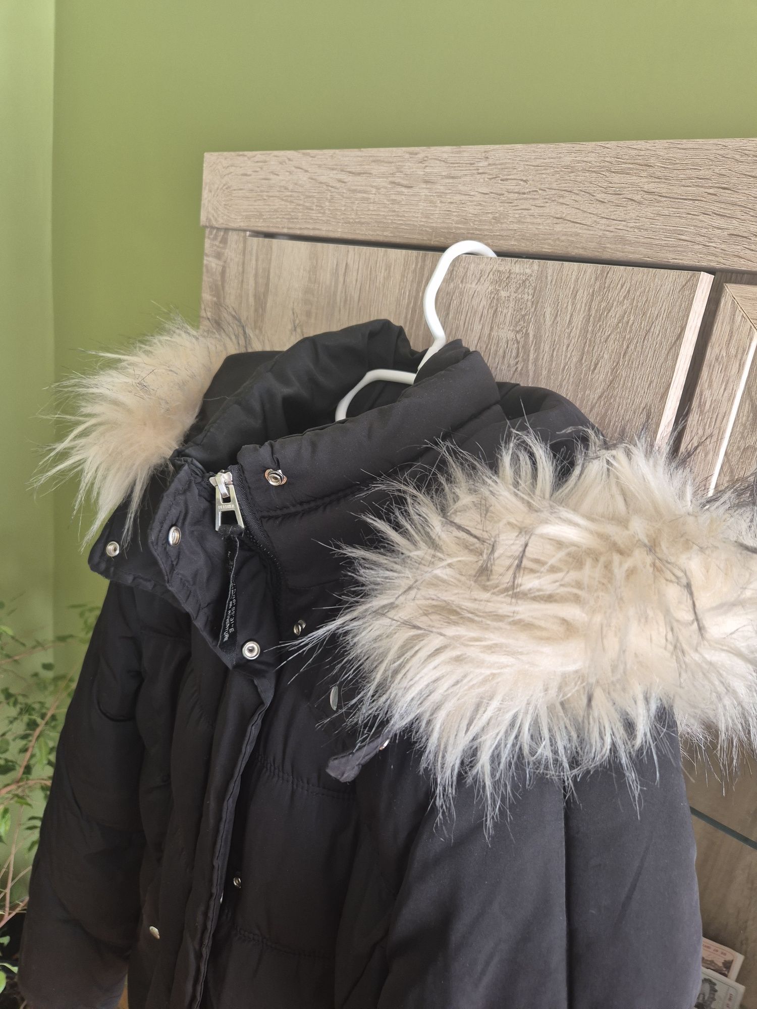 Дамско черно яке Bershka, M размер