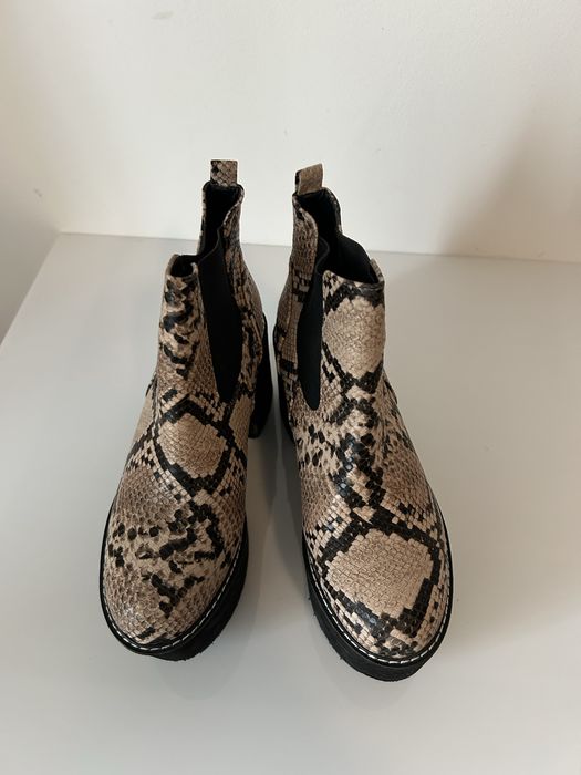 Боти на платформа