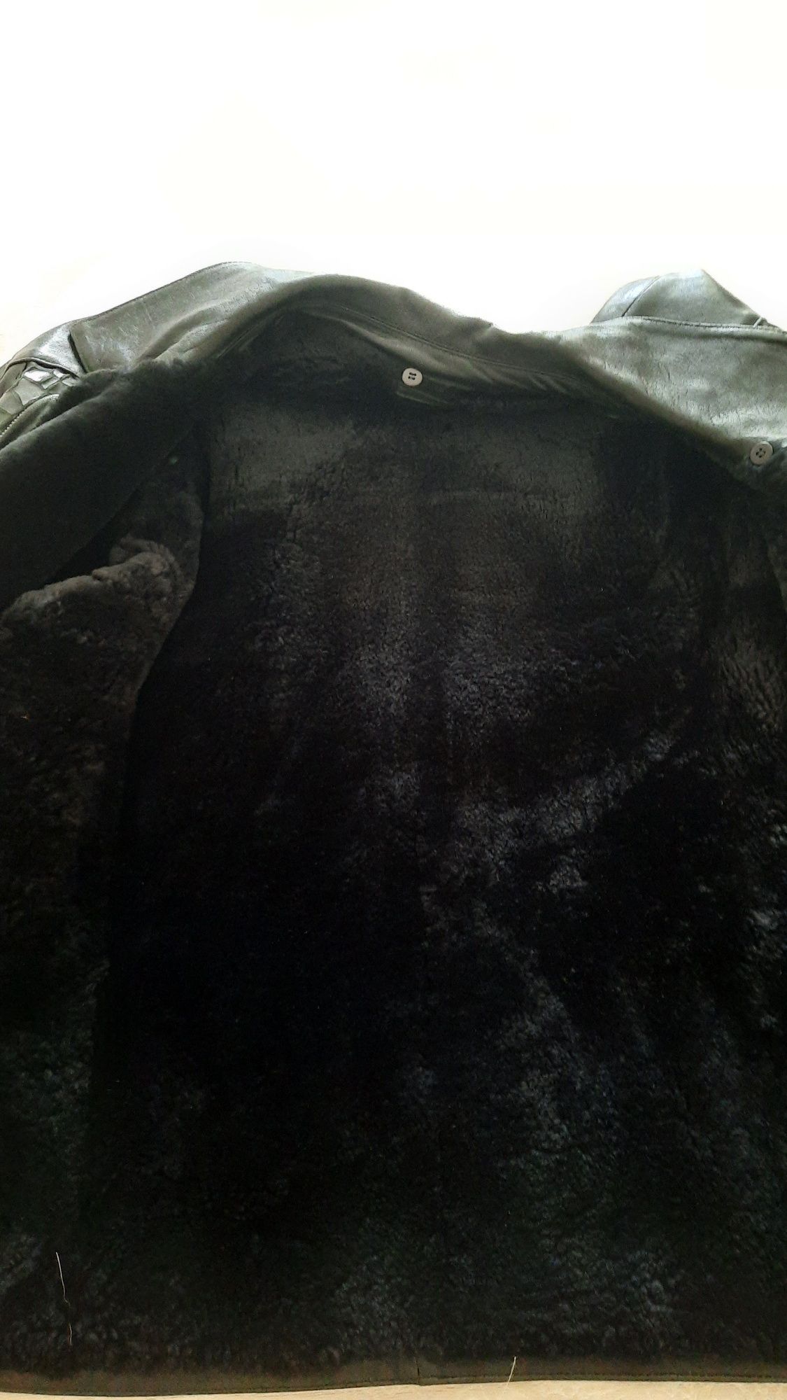 Кожаная куртка, зимняя, 54размер. Торг.