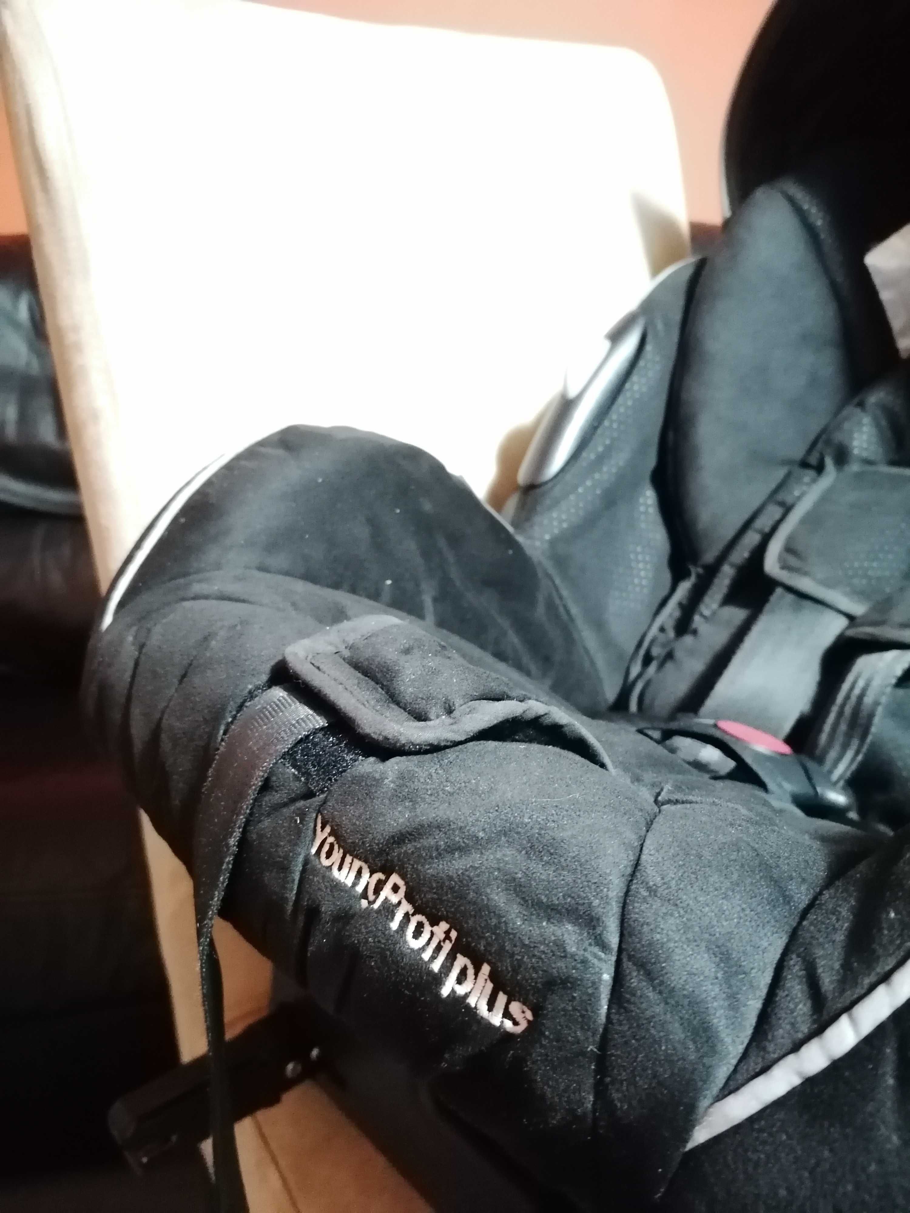 Столче за кола Recaro Young Profi Plus Black (0 - 13 kg) +isofix база