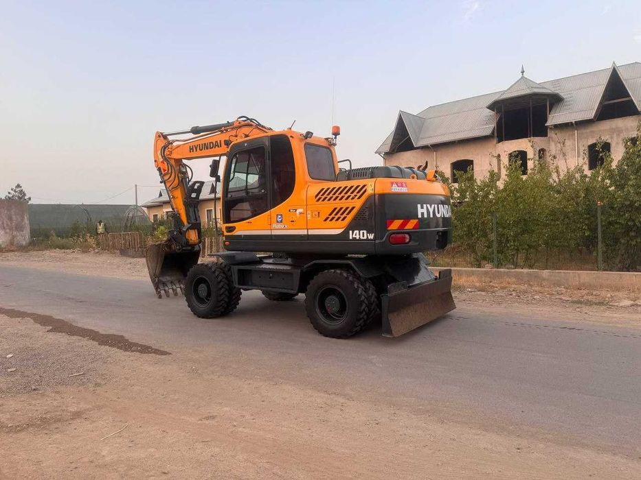 Hyundai 140 Yili 2015