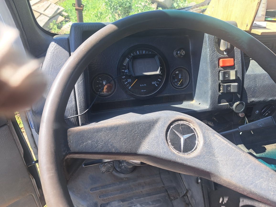 Продается мерседес мб 100