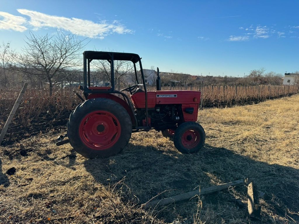 Tractor utb 445 stare foarte bună de funcționare.