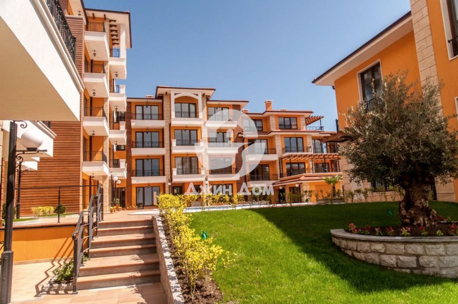 Продава се Двустаен апартамент в к.к. Слънчев бряг - 65 кв.м за 1524 €/кв.м - Снимка #7