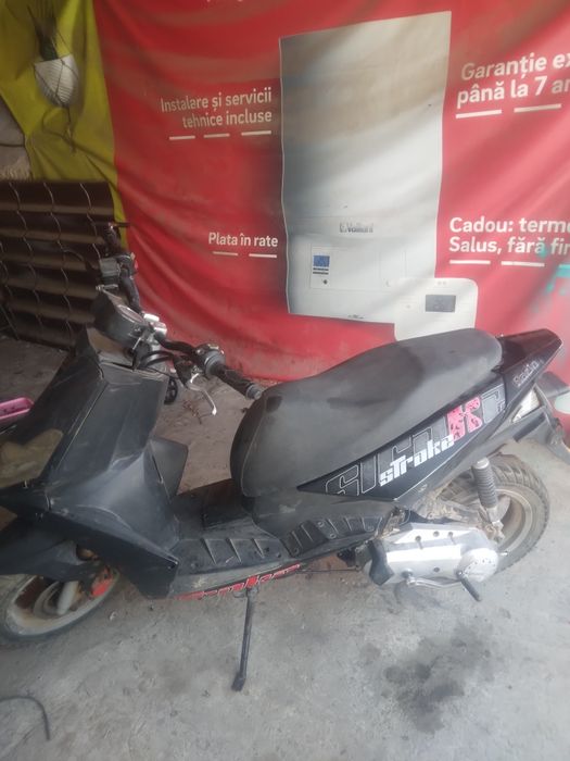 Vand scuter de 49cu acte
