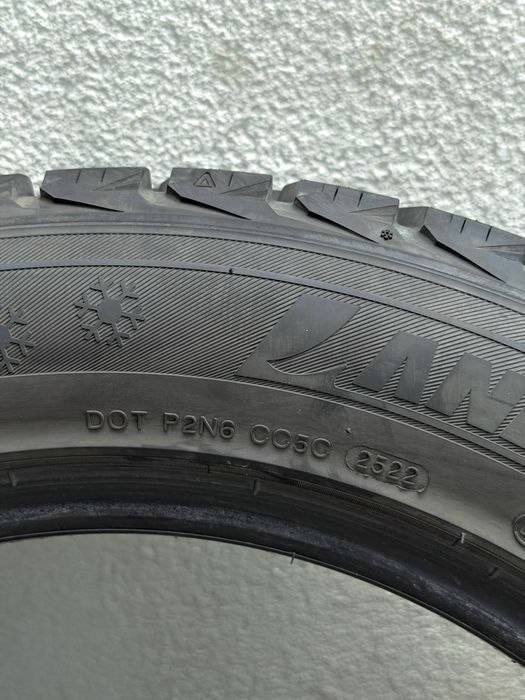 Anvelope iarnă / 235 55 17 / Impecabile