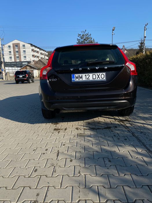 Volvo V60 1.6 D2 2012 • Stage 1 • Manuală •