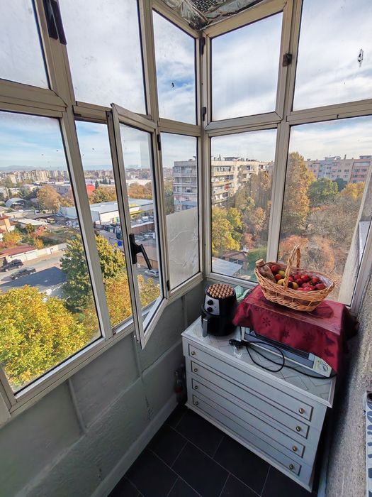 Тристаен апартамент 83кв.м.в Пазарджик