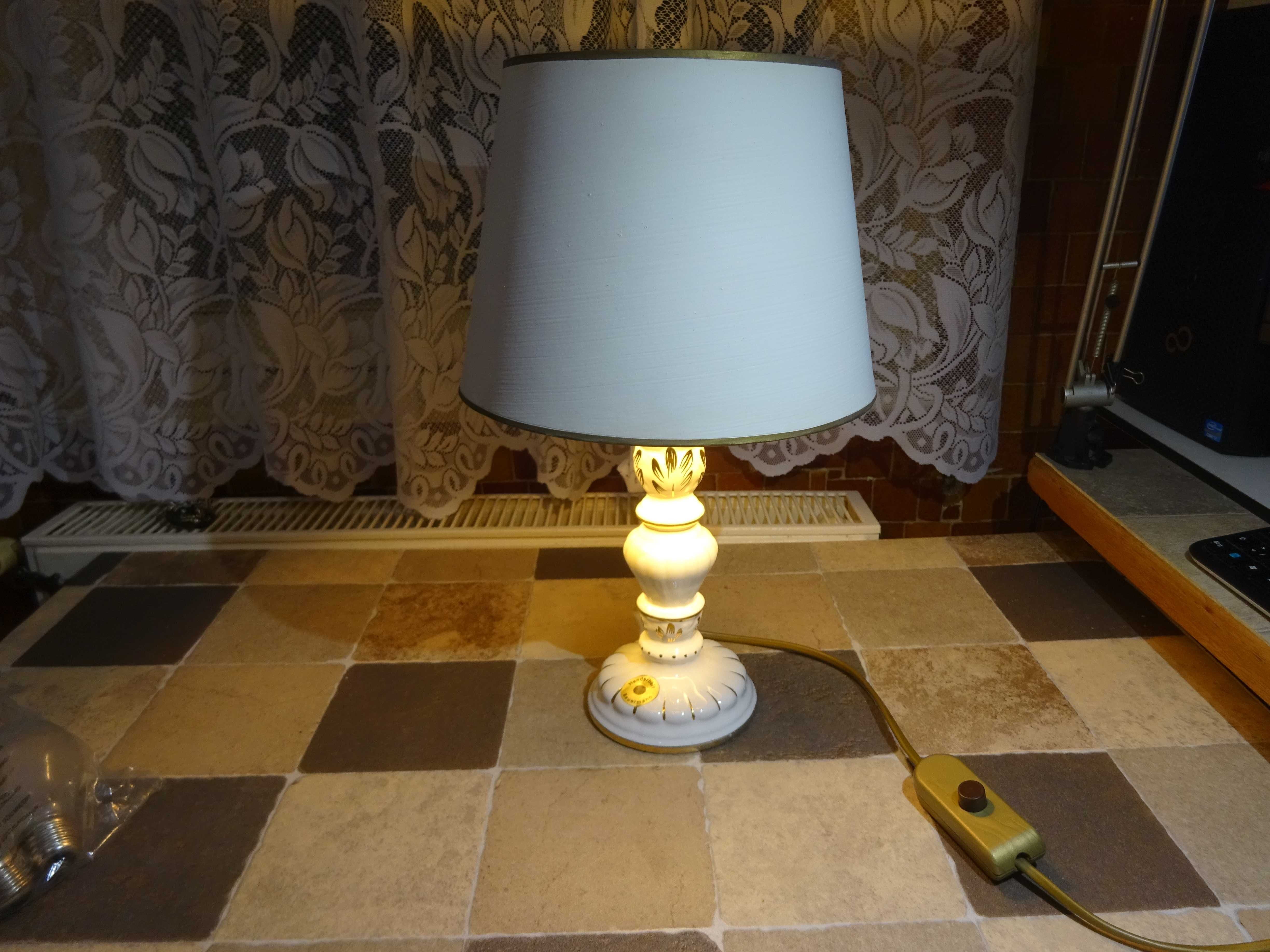 Veioza vintage /lampa de birou clasica /ceramica