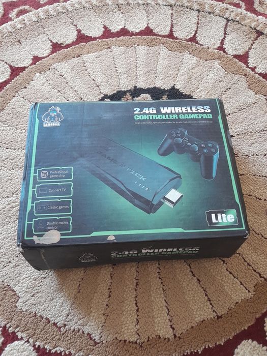 Продам игровую приставку