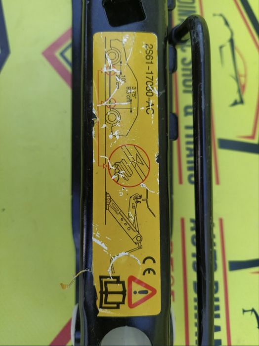 Lot 50 cricuri OE Ford Focus K En-gross 30 ron bucata + TVA