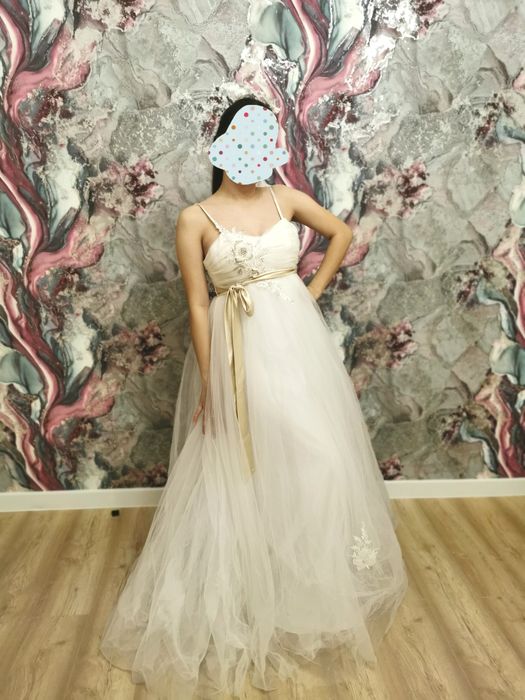 Новое, свадебное платье.