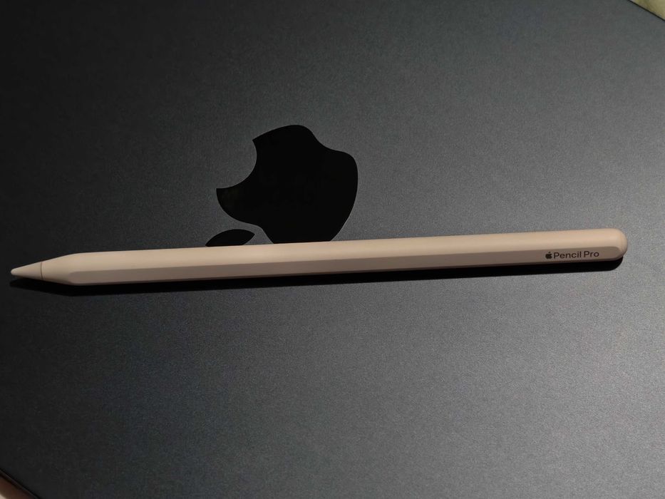 Apple Pencil Pro 2024 съвместим с iPad Pro M4, Air M2/M3 и Mini 7