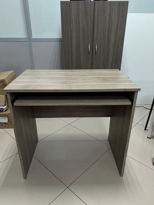 Офисный стол малый