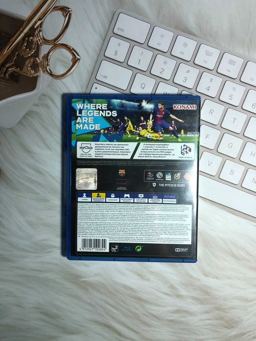 Joc Pro Evolution Soccer 2018 Play Station PS4 Cadoul Ideal