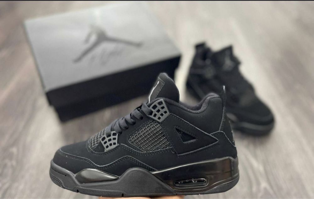 Jordan 4 Black cat