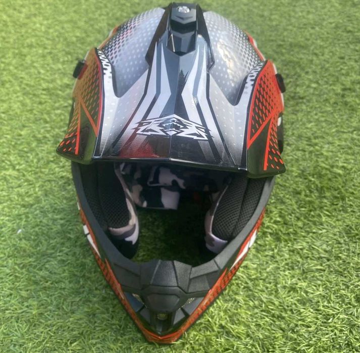 Мотокрос каска  WULF M размер