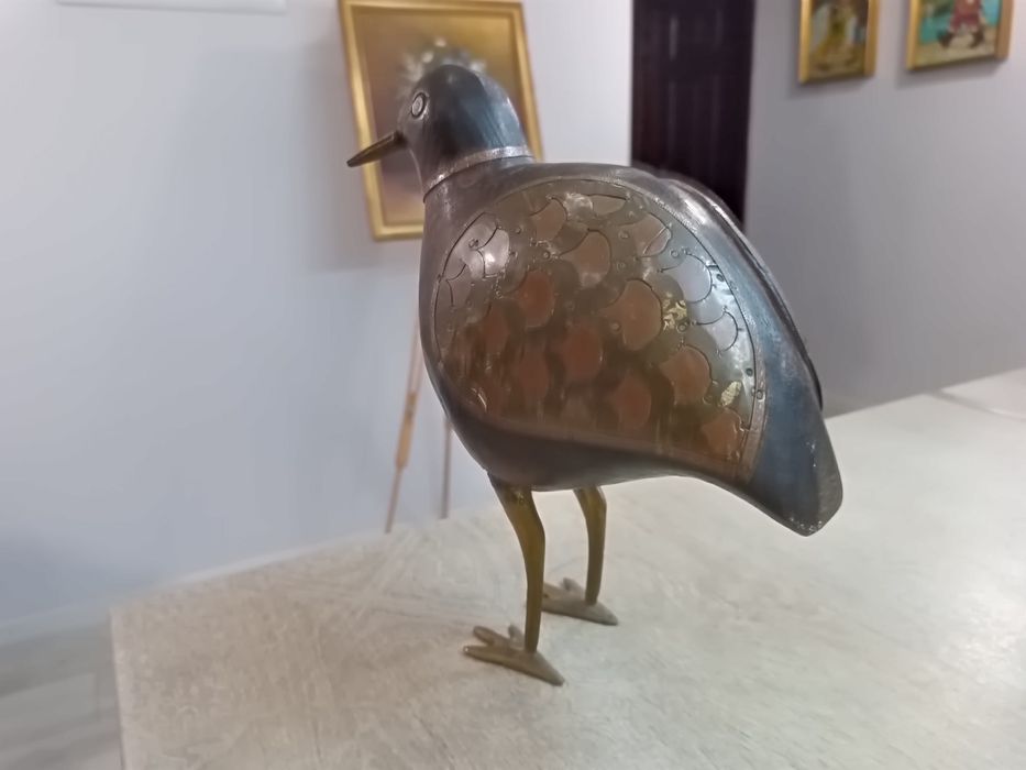 Уникална винтидж статуетка – Птица от Дърво мед и Месинг