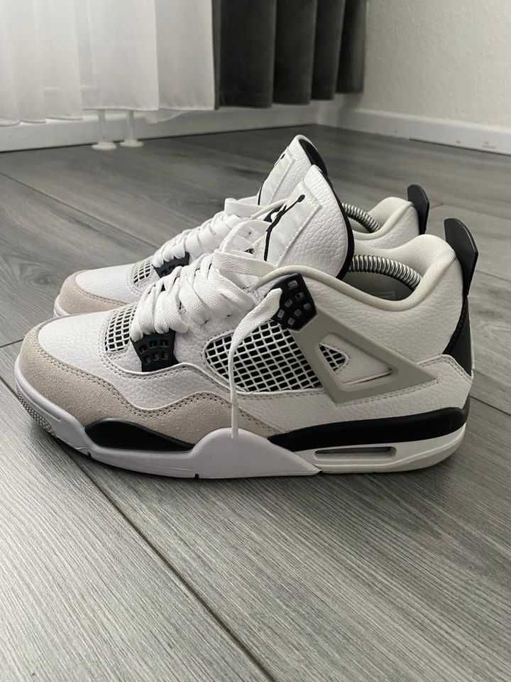 Jordan 4 military black