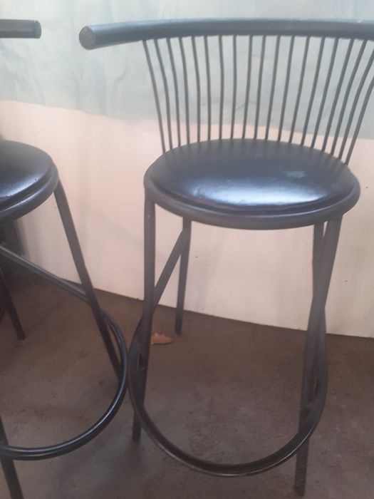 Продам барные стулья