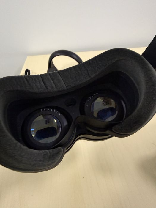 Очила за VR игри Vive XR Elite, HTC