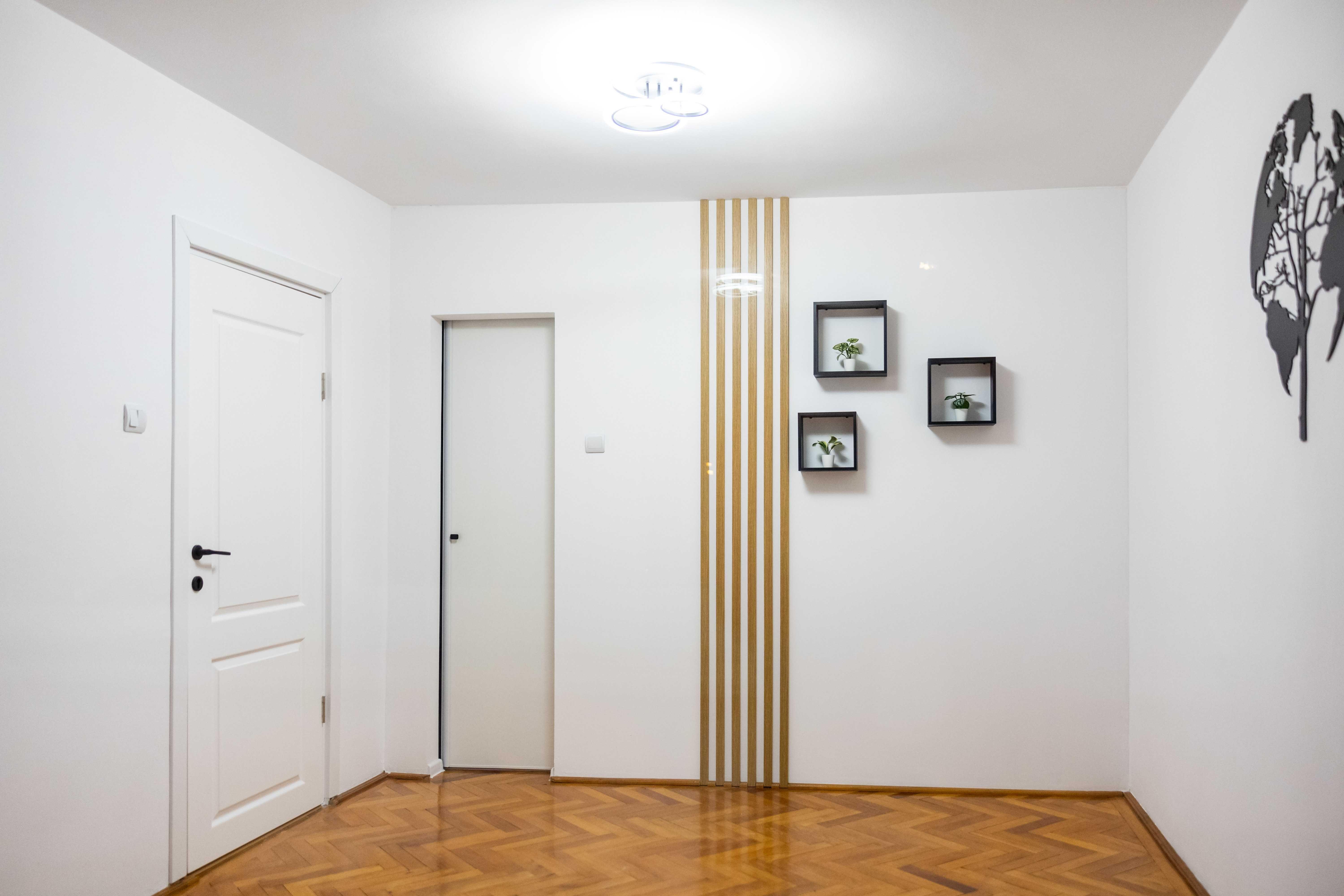 Apartament 2 camere decomandat, etaj 1, cartier Astra Brasov Zorilor