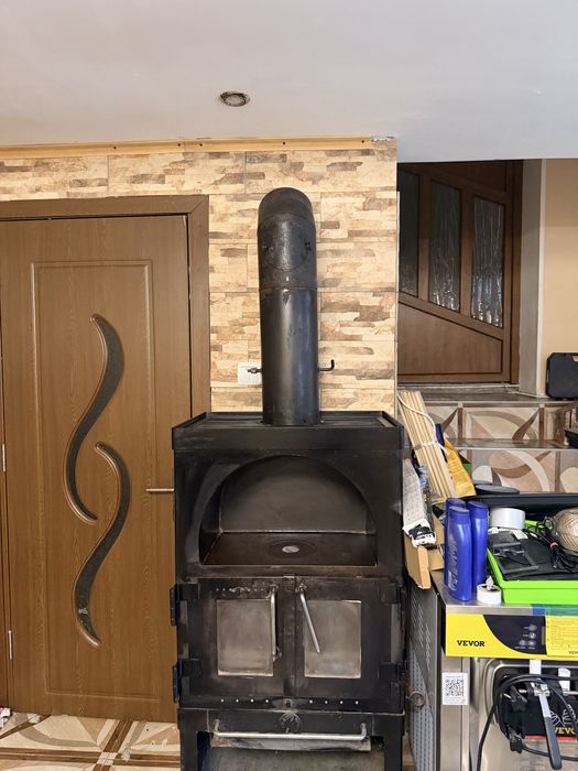 Semineu masiv in 2 usi cu plita