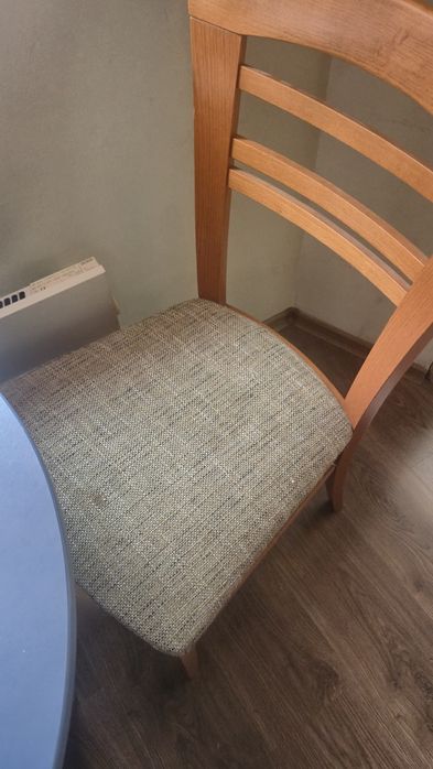 Маса и стол  общо 65 лв