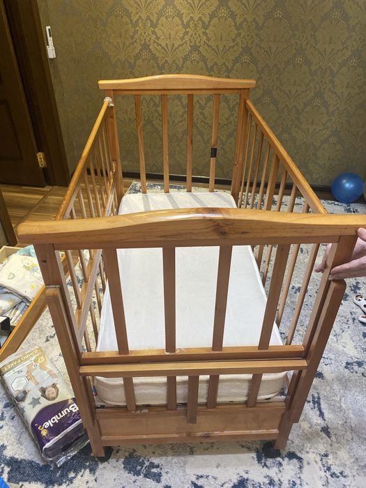 детский кровать манежка в хорошем состоянии