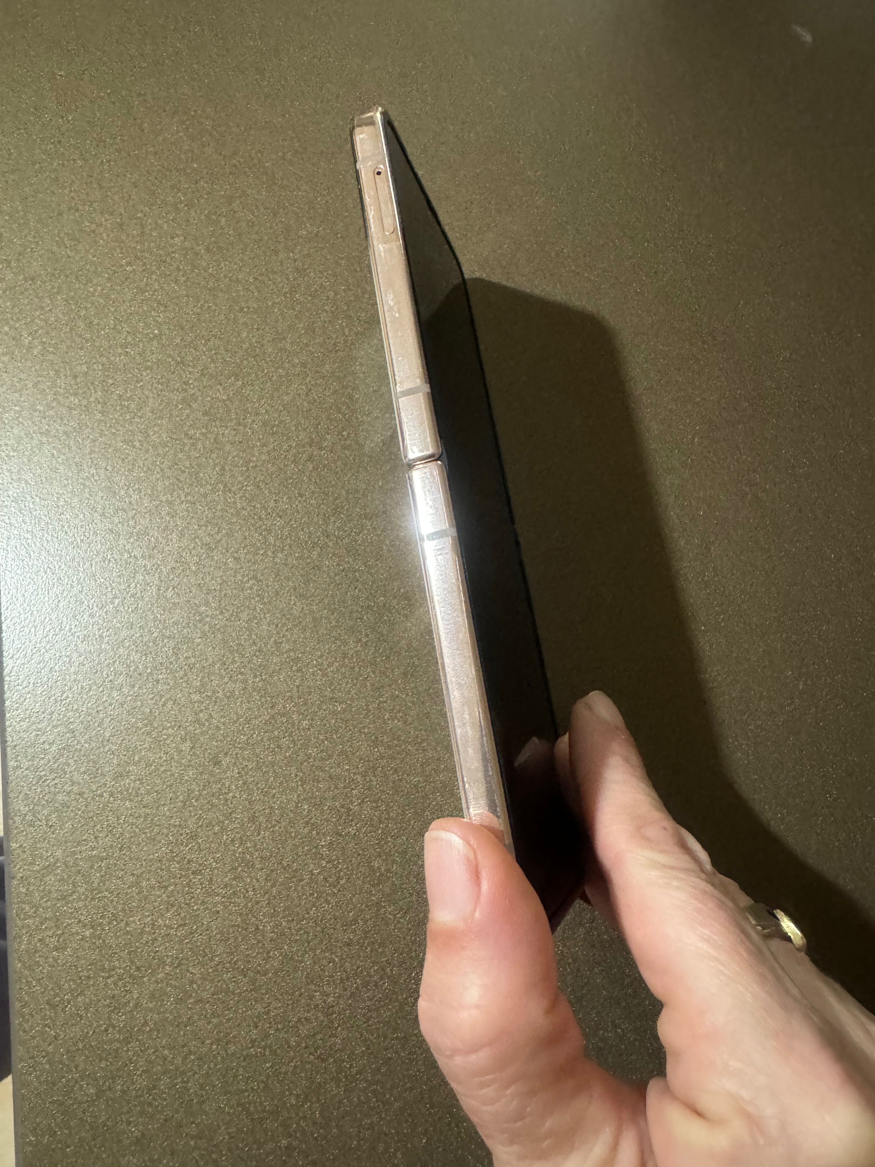 Продавам Samsung Zet flip 4