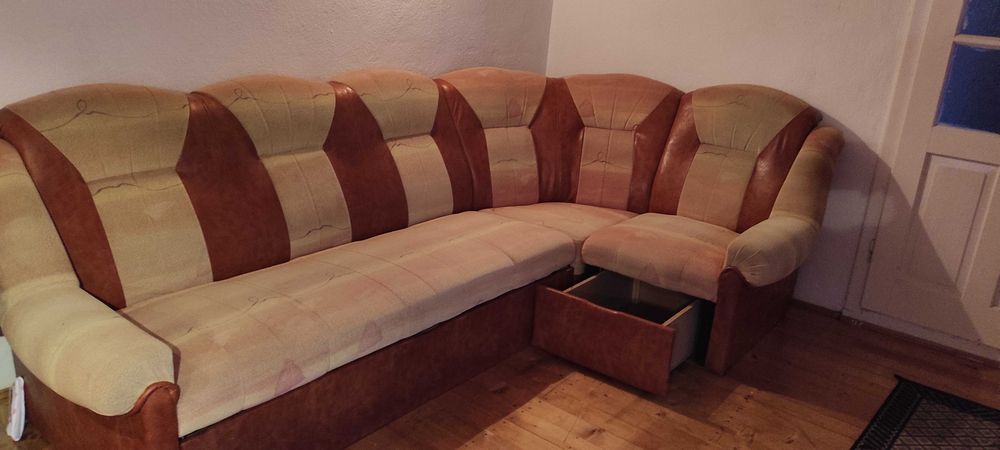 Vand Coltar trei colt unu negociabil