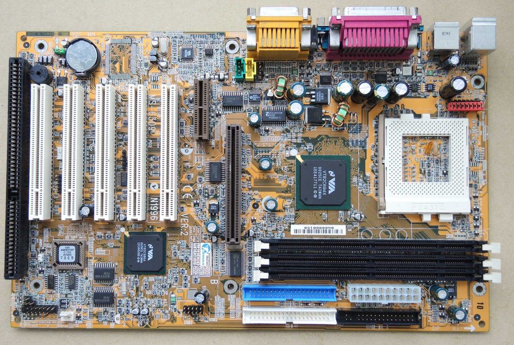 MSI MS-6309 VER:2 Via Apollo Pro133A Socket 370 AGP PCI ISA Testat