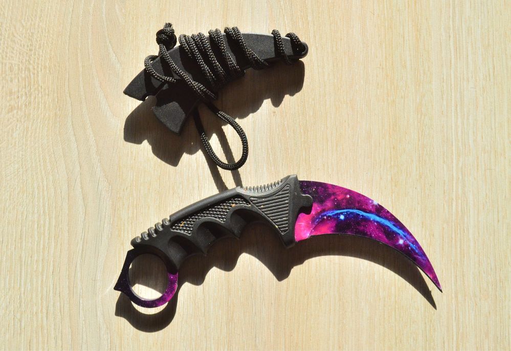 Продавам CS:GO ножове – Huntsman knif Gut Knife, Karambit