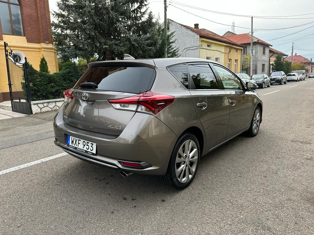 Toyota AURIS 2017  1.2 benzina AUTOMATA