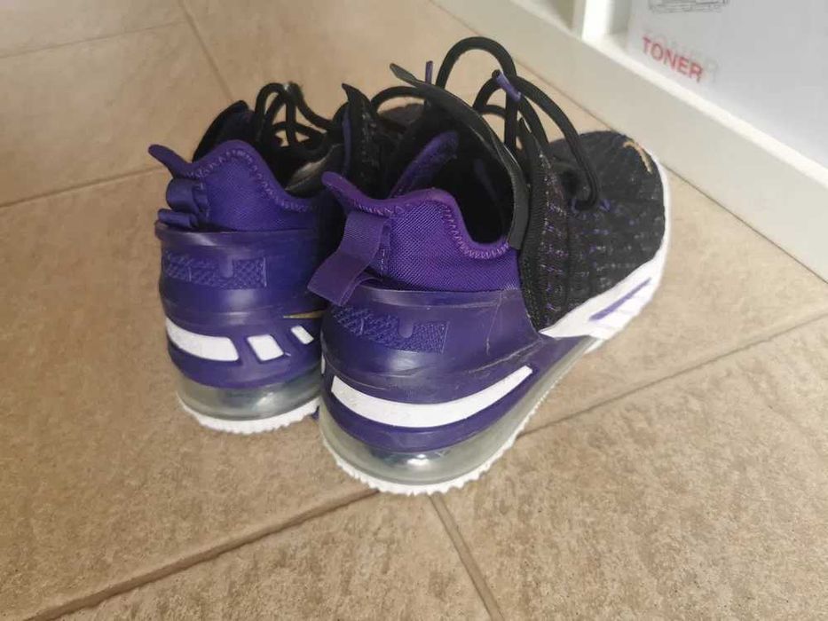 Bascheti Lebron 18, originali, mărimea 38