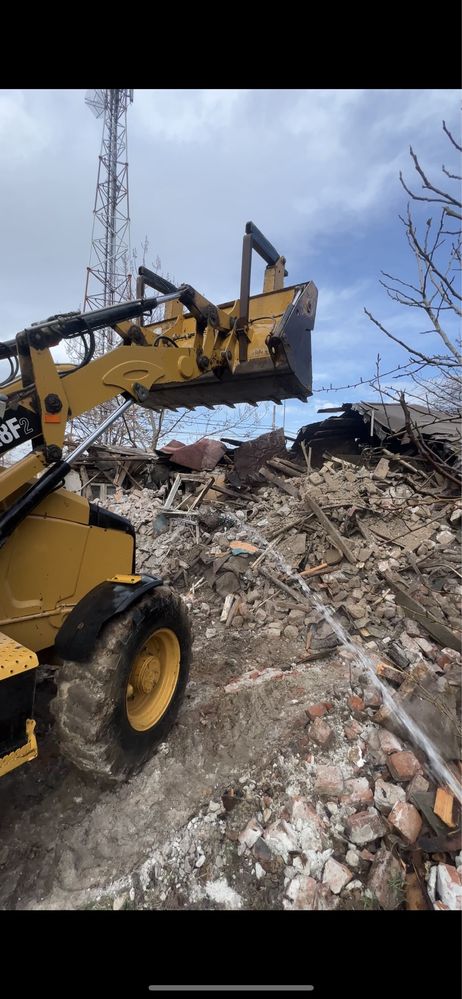 Demolari, sapaturi, evacuari