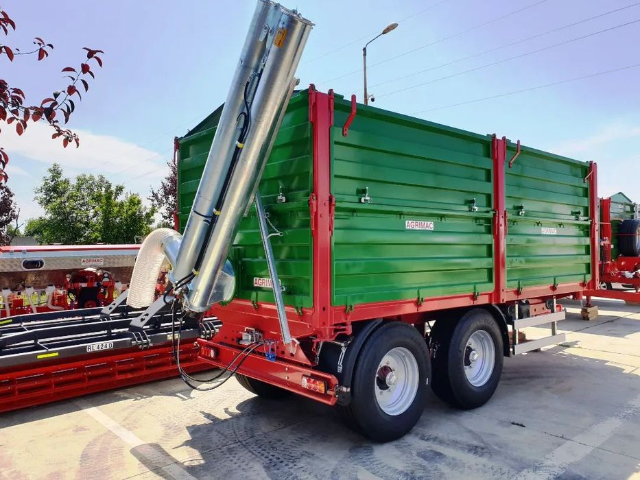 Agrimac Remorca 16 To Tandem Basculare pe 3 parti, roata de rezerva si prelata.