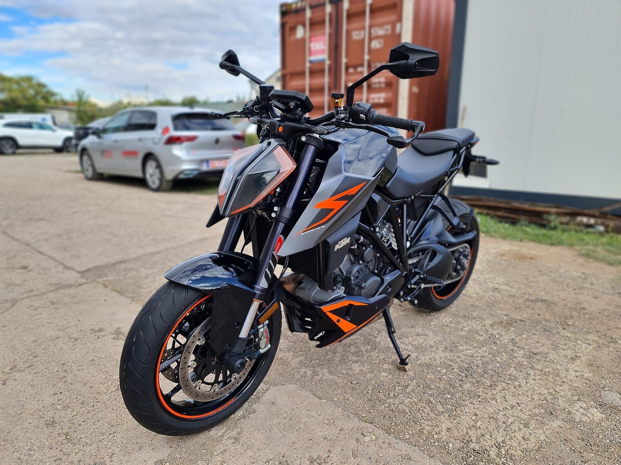 KTM SUPERDUKE 1290R 08.2017