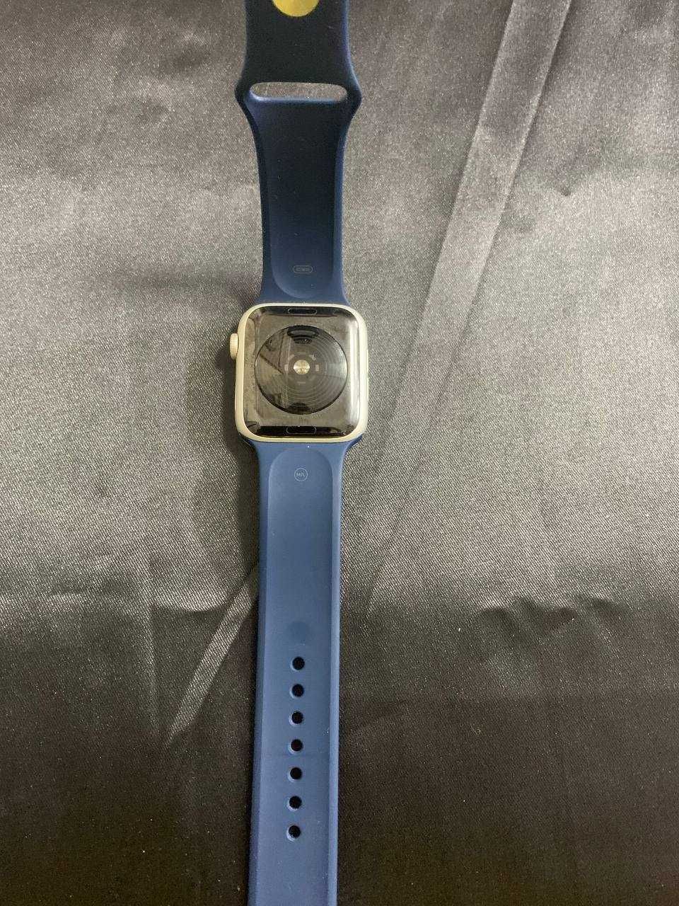 Apple Watch siries SE44mm( г Аягоз лот 294796)