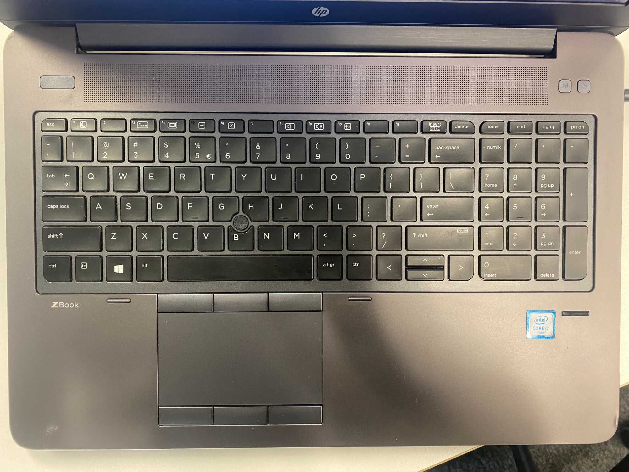 Преносим компютър HP ZBook 15 G3 - с лицензиран windows