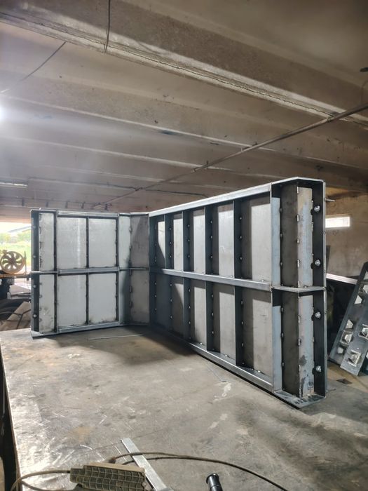 Matriță pentru elemente de beton de gard L sau T