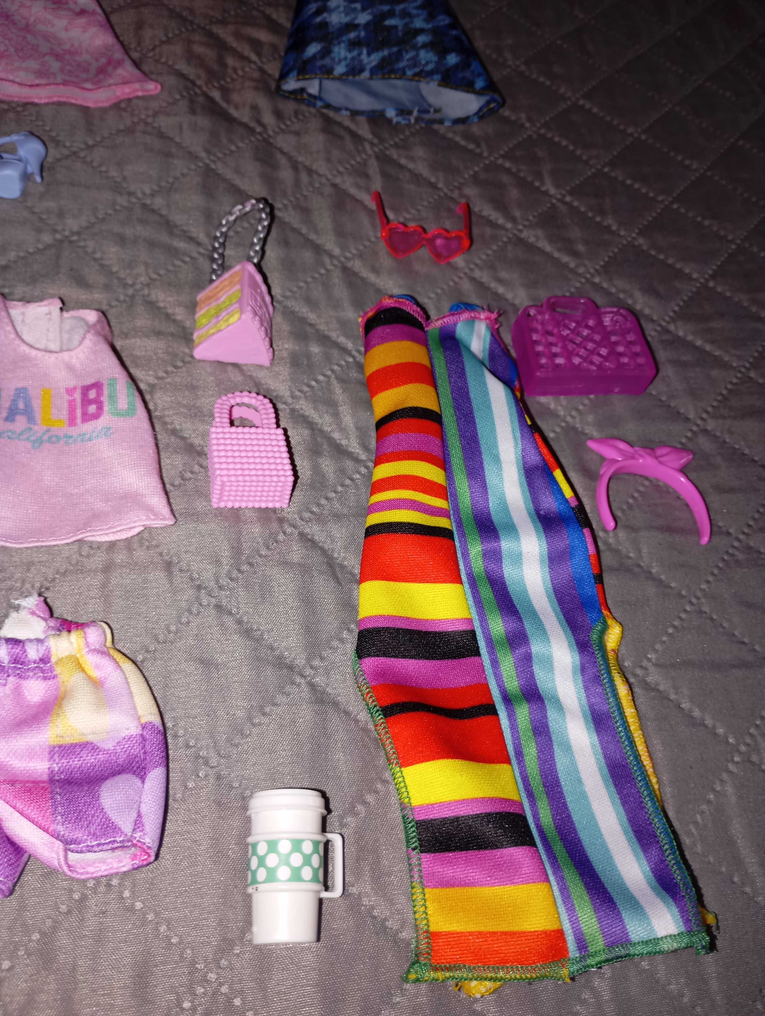 Комплект дрехи за кукли Barbie Mattel.