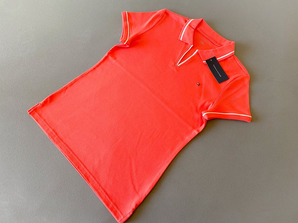 Tommy Hilfiger дамски блузи оригинални, нови с етикет