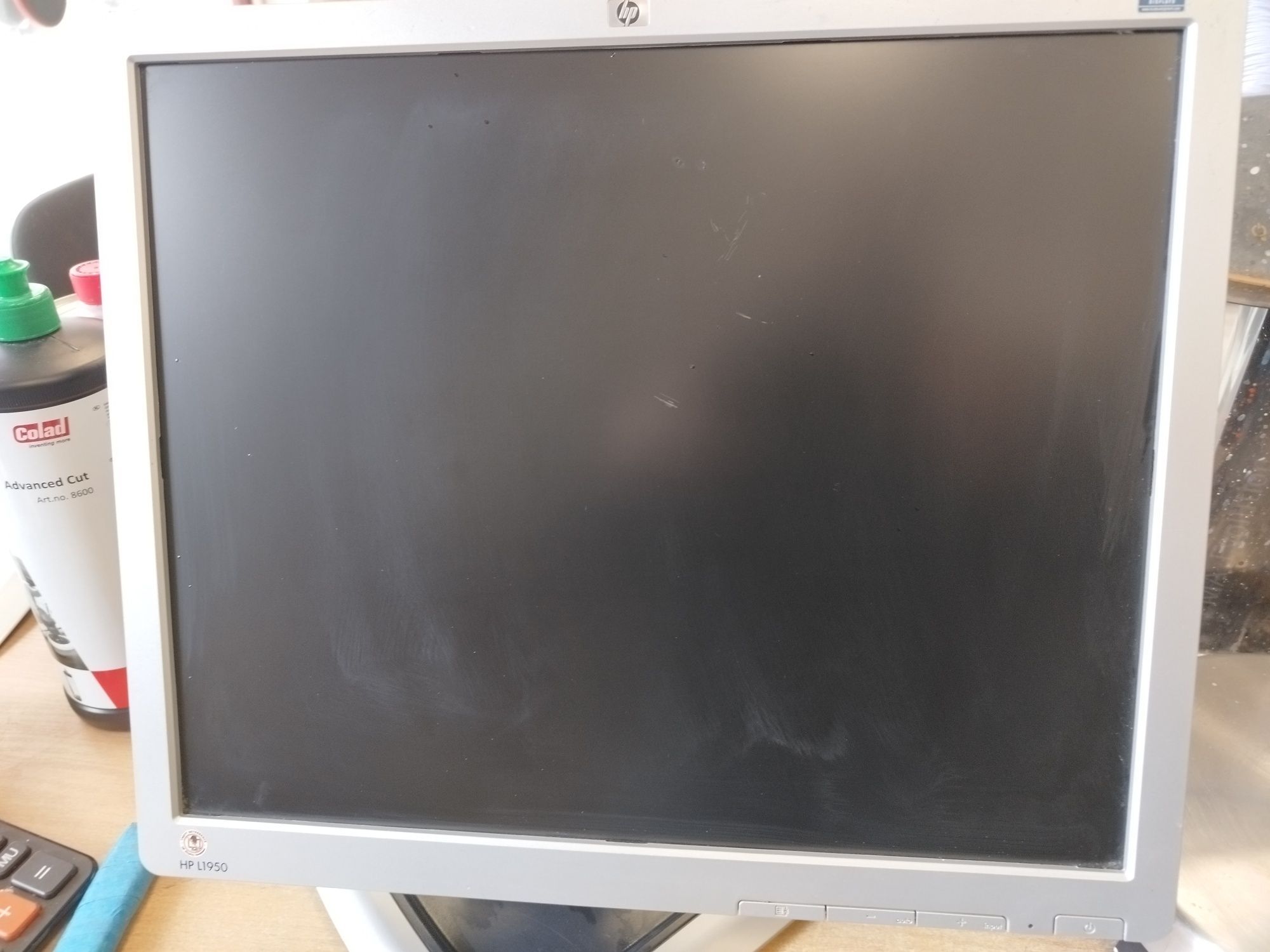 Монитор HP професионален 19инча.