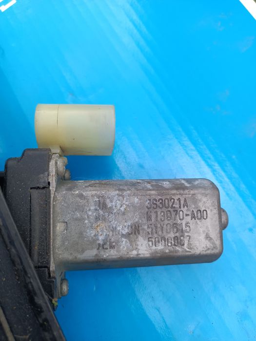 Macara geam dreapta spate BMW f20, f21 f30 f31 etc
