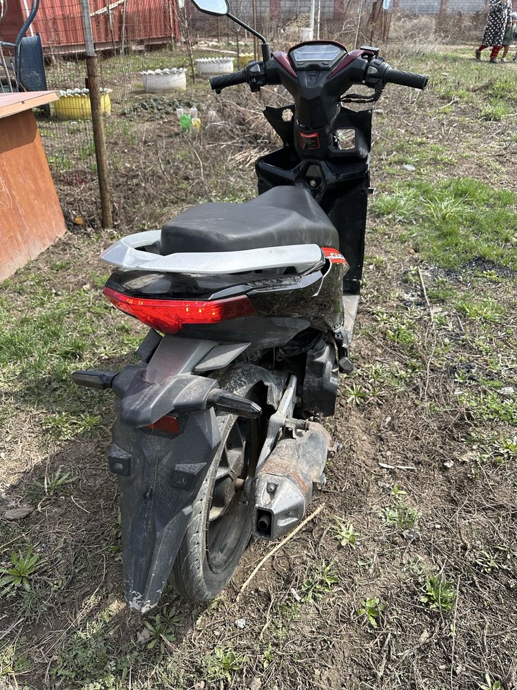 Мопед Honda Click Raptor